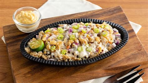 Sizzling Crispy Sisig | Yummy.ph