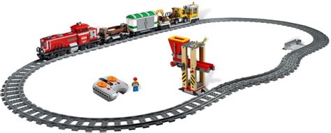 LEGO 3677 Red Cargo Train | Brickset