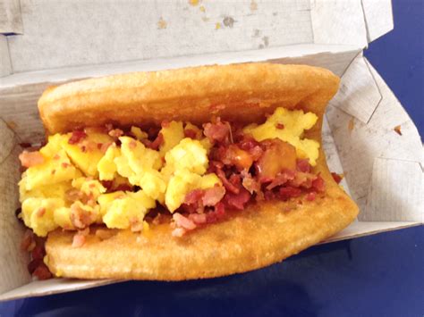 Taco Bell Breakfast Menu Review: Fast Food Breakfast Taco Bell