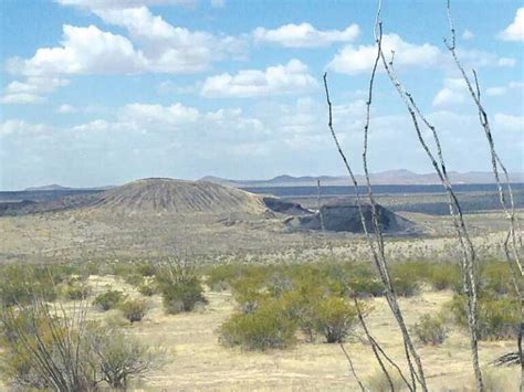 Volcanes dormidos de Chihuahua: esto hay dentro de un cráter - Noro