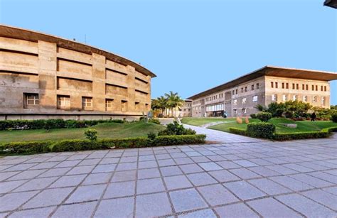 Karnavati University Gandhinagar - Admission 2023, Courses, Fees, Reviews, Placements ...