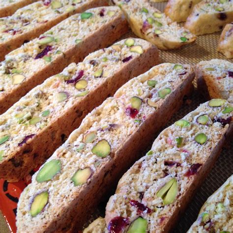 CRANBERRY PISTACHIO BISCOTTI – Kitch Me Now