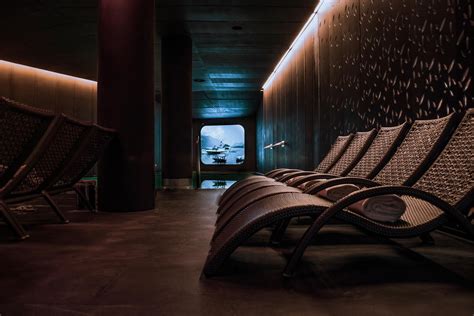 Mandarin Oriental, Lago di Como Hotel – Lake Como, Italy – Spa Pool Deck – TRAVOH