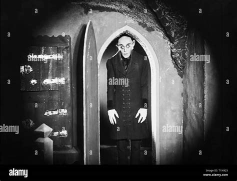 Nosferatu 1922 vintage movie screen Stock Photo - Alamy