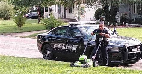 Wichita Police Officer Mow Lawn To Help Elderly Woman | Police officer, Police, Wichita