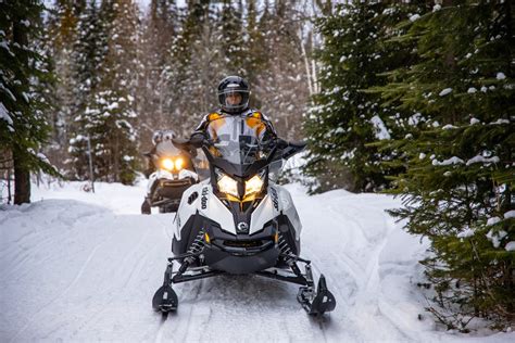 Know Your Snowmobile from Blue Book Snowmobiles