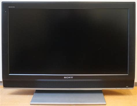 Lot - Sony Bravia 30 inch TV