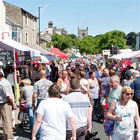 SATURDAY 28th MAY SKIPTON MARKET – Premier Day Trips