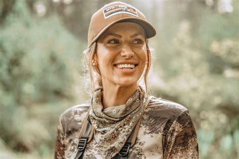 Eva Shockey: Hunting is for Everyone - Outdoor Enthusiast Lifestyle Magazine