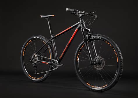 Silverback Bikes' New 2018 Sola MTB Range - BikeToday.News