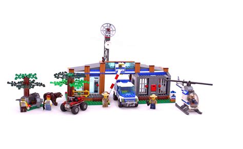 Forest Police Station - LEGO set #4440-1 (Building Sets > City)