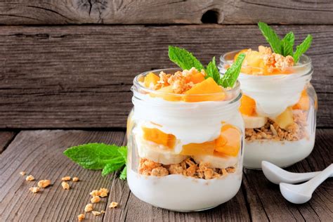 Yaourt healthy granola mangue banane - Des recettes healthy saines et ...