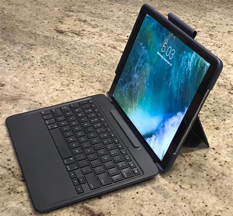 Logitech Slim Combo 10.5 inch iPad Pro keyboard case review - The Gadgeteer