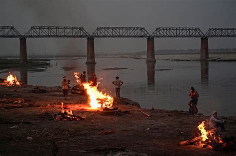 Bodies found dumped in Ganges River in India amid COVID crisis