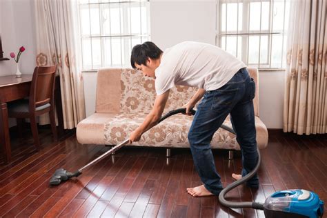 17 Ways You're Vacuuming All Wrong | Best Life