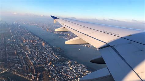 United Airbus A320 Beautiful Takeoff from New York LaGuardia - YouTube