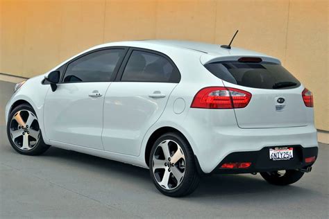 Used 2015 Kia Rio Hatchback Pricing - For Sale | Edmunds