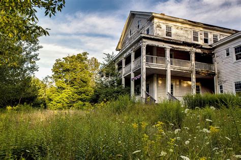 12 Abandoned Hotels Around the World