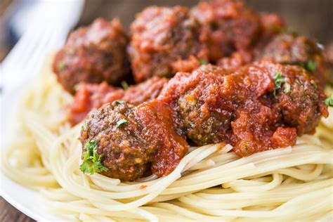 National Spaghetti Day Deals: Here's Where To Get Free Food [UPDATING]