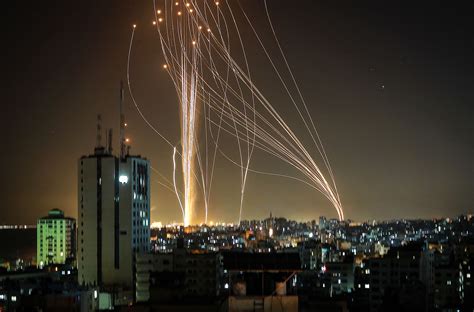 Israel-Palestinians: Photos show rising violence amid rocket attacks