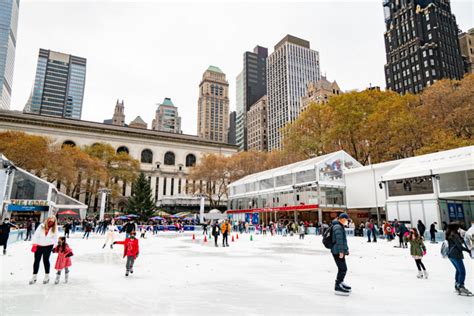 10 EPIC Ice Skating Rinks in New York City (For All Ages to Enjoy)