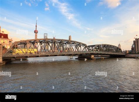 shanghai garden bridge in dusk Stock Photo - Alamy