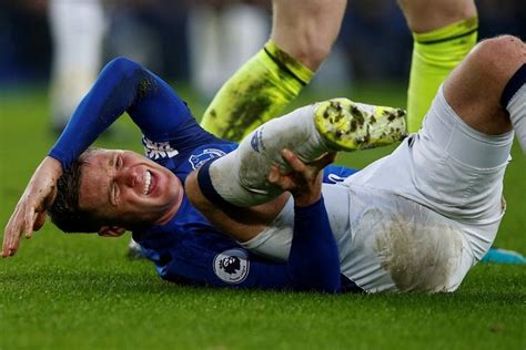 Football: Everton's McCarthy suffers broken leg in West Brom draw | The ...