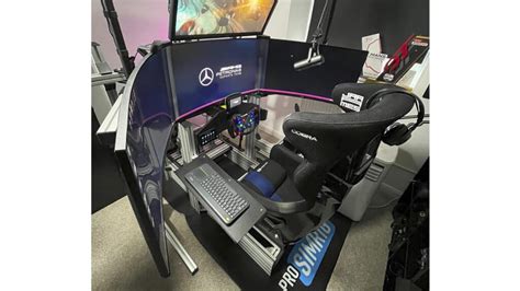 Cop the set-up: The sim racing equipment the pros use | Traxion.GG