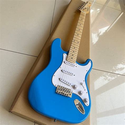 Fender Stratocaster Blue Electric Guitar, Blue Light, Rosewood Fingerboard, Classic Pickup ...