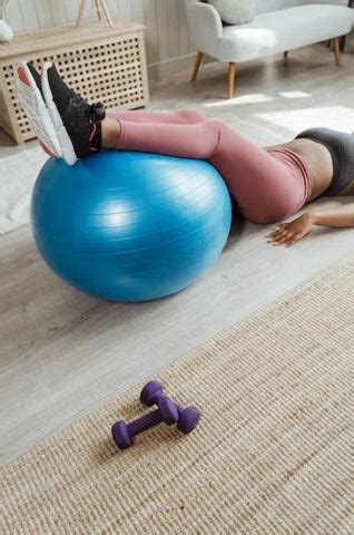 Using Foot Massage Ball – FitBeast