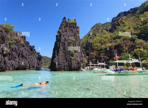 Philippines, Palawan, El Nido, Matinloc Island, Hidden Lagoon Stock ...