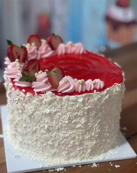 Strawberry Cream Glaze Cake - Sugar Whipped Cakes Website