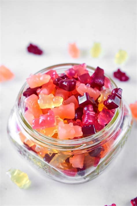 3-Ingredient Vegan Gummy Bears Recipe - Wow, It's Veggie?!