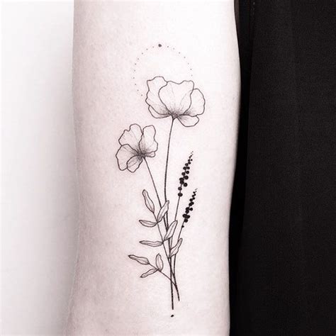 Schöne kleine und zarte Blüten. VON ANNA [ @annarehtattoo ] | TATTOO APPREN #Tattoos # ...