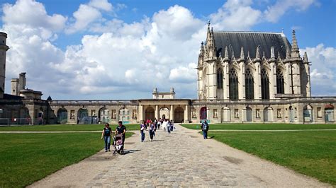 The Castle Château of Vincennes : Eastern Paris | Visions of Travel