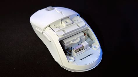 Tecware Pulse gaming mouse review: Budget wireless - HardwareZone.com.sg