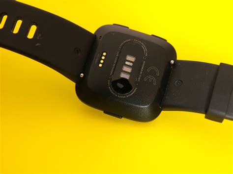 How to change Fitbit Versa and Versa 2 bands | Android Central