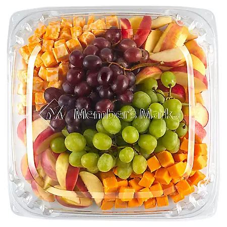 Member's Mark Fruit and Cheese Party Tray with Apples (6.5 lbs.) - Sam's Club