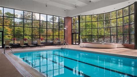 Hotels near Akron, Ohio & The Natatorium | Sheraton Suites Akron Cuyahoga Falls