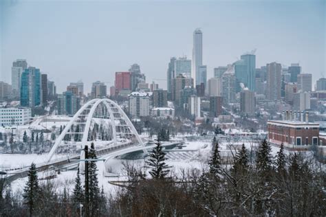 Fun ways to enjoy winter in Edmonton