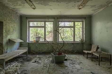 32 Eerie Photos Of The Abandoned City Of Chernobyl