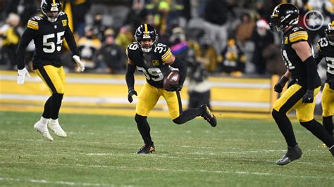 HIGHLIGHT: Fitzpatrick secures Steelers' second INT