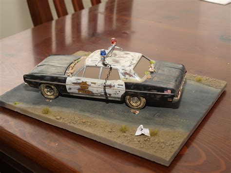 Abandoned Police Car Diorama. - Model Cars - Model Cars Magazine Forum