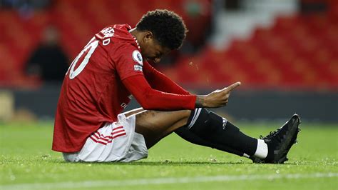 Marcus Rashford penalty incident in Man Utd 0 Man City 0 on 12 Dec 2020 ...