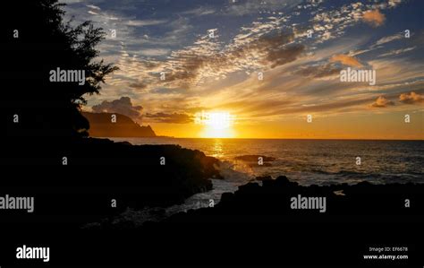 Sunset, Hanalei Bay, Kauai, Hawaii Stock Photo - Alamy