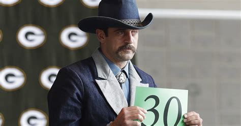 7 outfits Aaron Rodgers wore for Packers luncheon