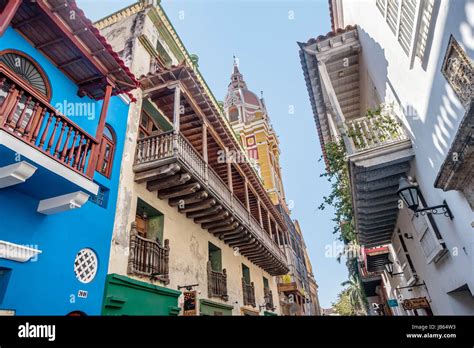 Colorful houses in the old town Cartagena, Colombia Stock Photo - Alamy