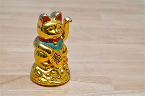 Wackelkatze / Waving Gold Cat aus Chinatown, Bangkok, Thailand - Creative Commons Bilder