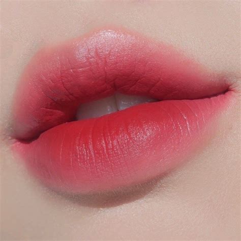 Korean Lips - Asian Gradient Lips
