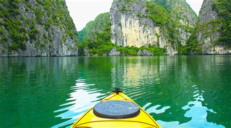 Kayaking at Cat Ba Island - Everything you need to know